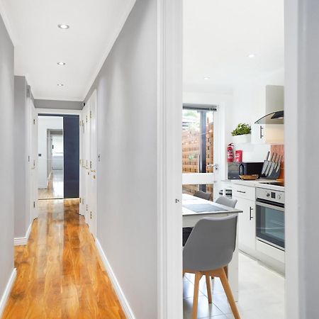 A Beautiful Stylish 2 Bedroom Apartment -City Of ลอนดอน ภายนอก รูปภาพ