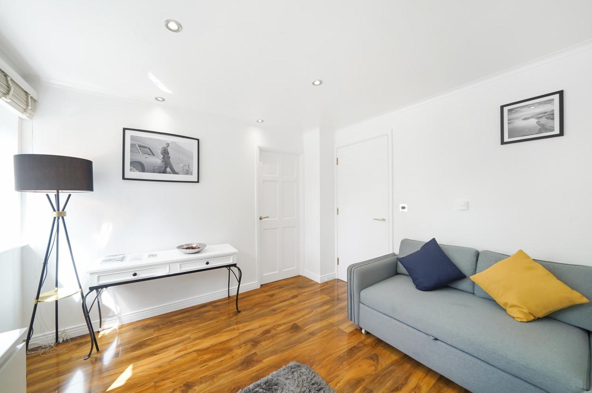 A Beautiful Stylish 2 Bedroom Apartment -City Of ลอนดอน ภายนอก รูปภาพ